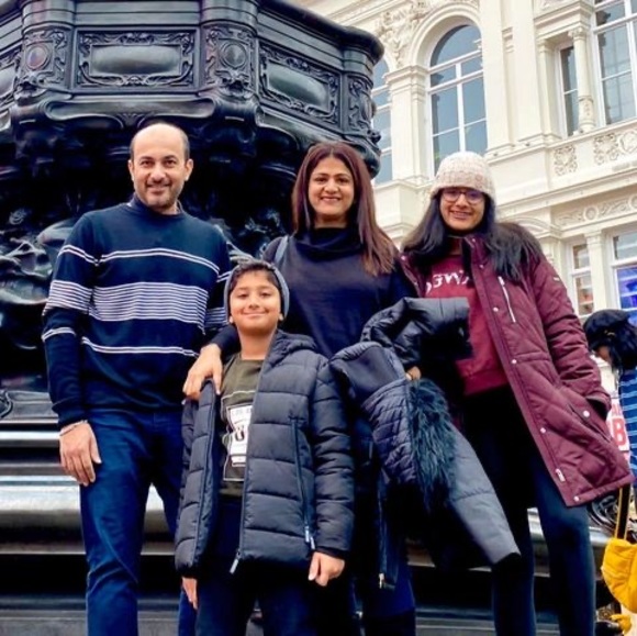 Meet your Posher, Amit - Picture 1 of 1